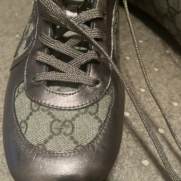 Vintage Gucci Sneakers - Picture 2 of 8